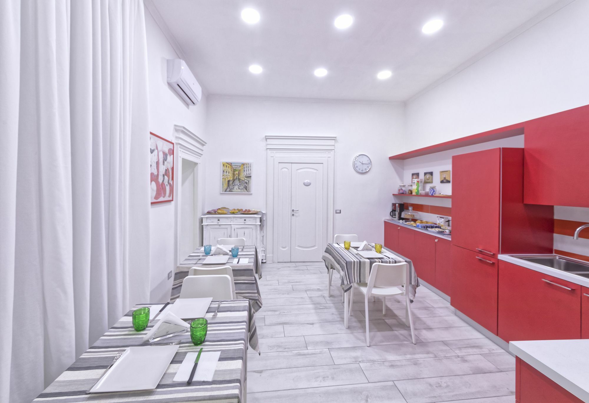 B&B Rest A Napoli ภายนอก รูปภาพ