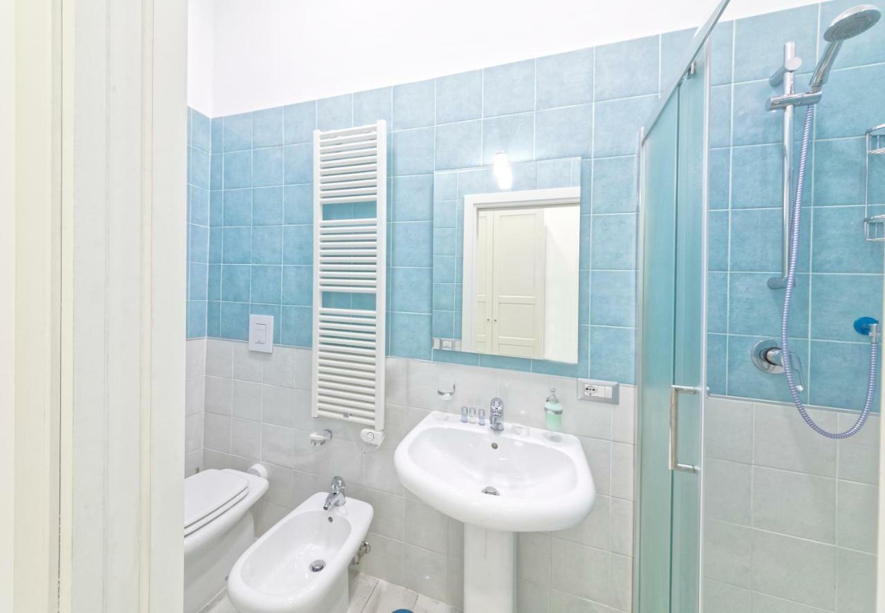 B&B Rest A Napoli ภายนอก รูปภาพ