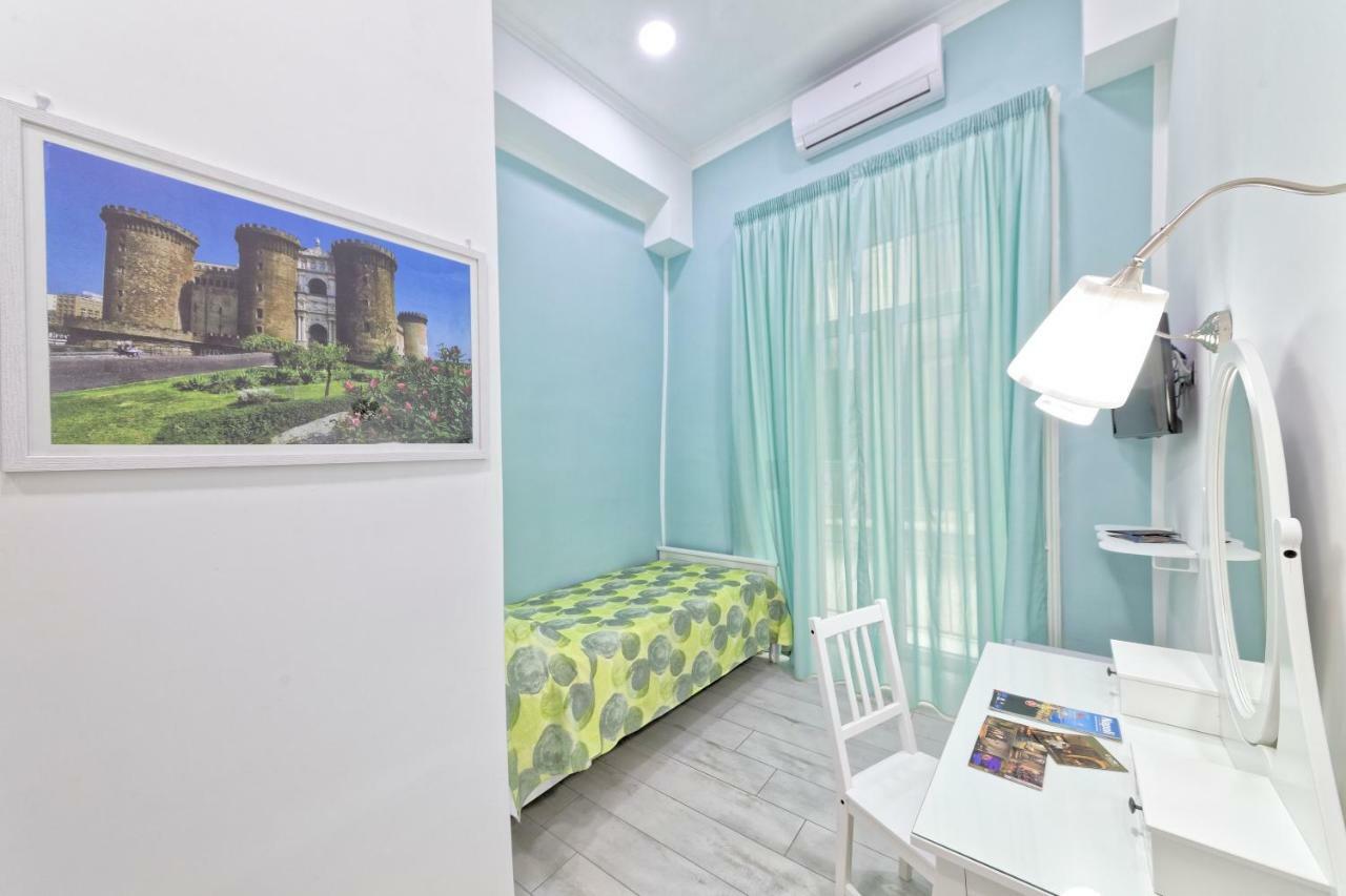 B&B Rest A Napoli ภายนอก รูปภาพ