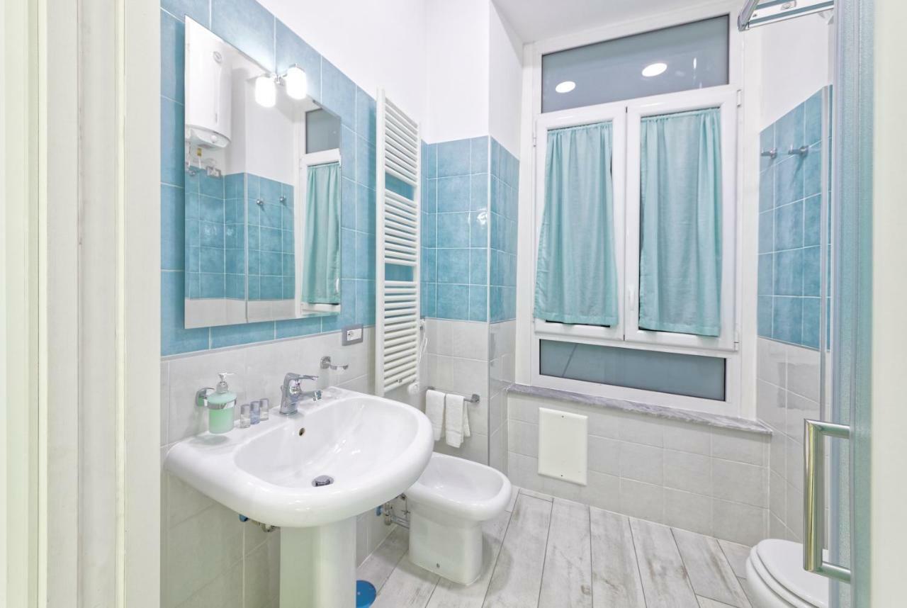B&B Rest A Napoli ภายนอก รูปภาพ