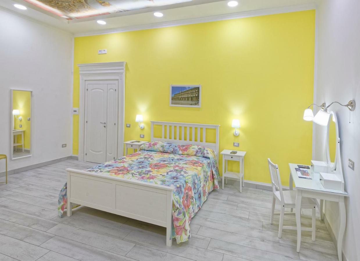 B&B Rest A Napoli ภายนอก รูปภาพ